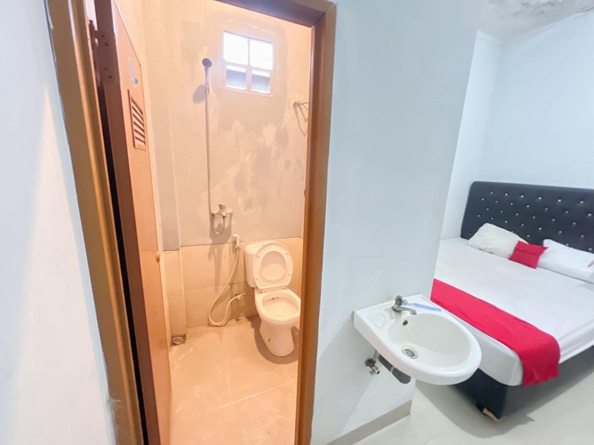 Reddoorz At Kay Residence Waydadi Lampung Bandar Lampung Bagian luar foto