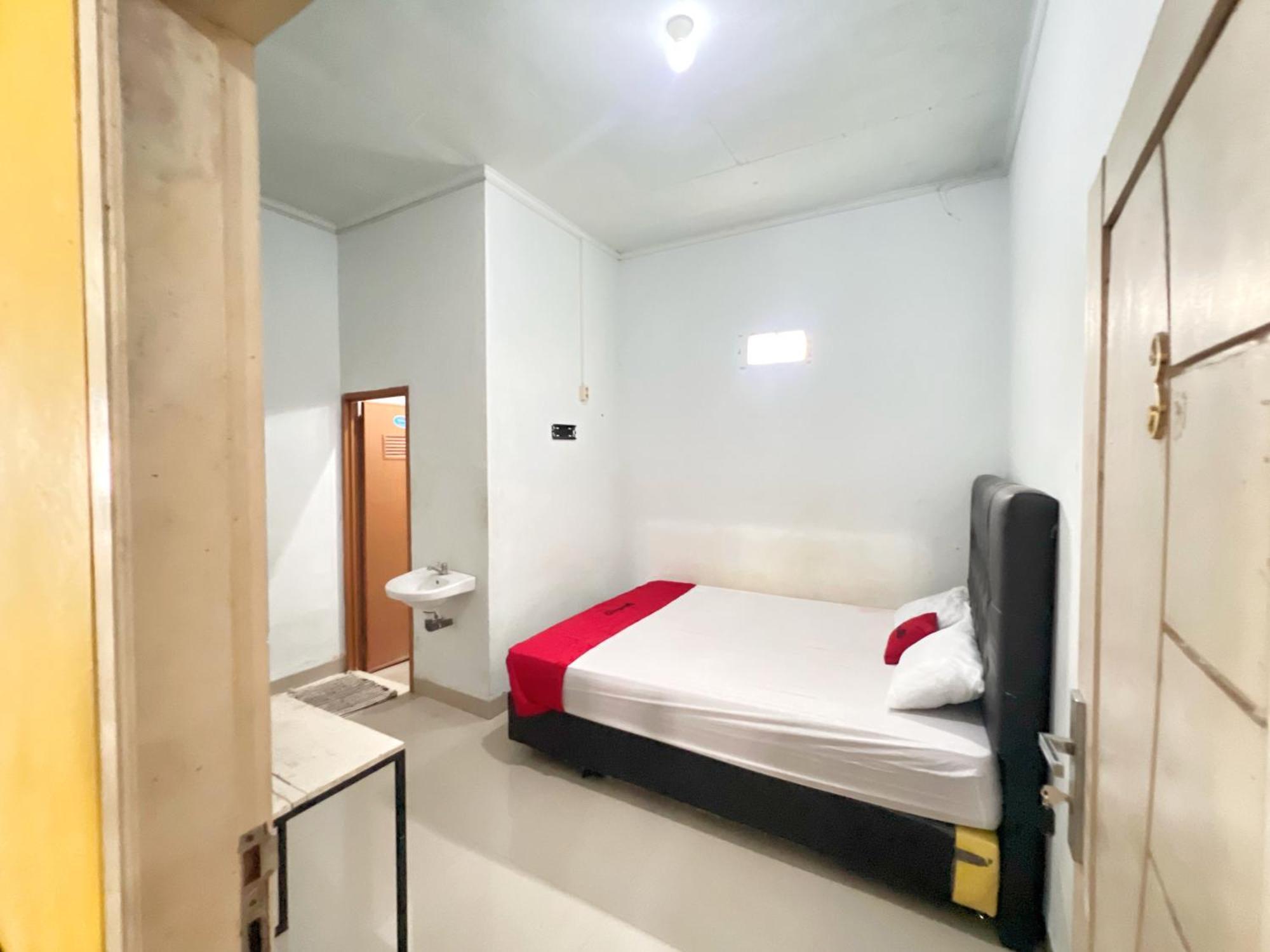 Reddoorz At Kay Residence Waydadi Lampung Bandar Lampung Bagian luar foto