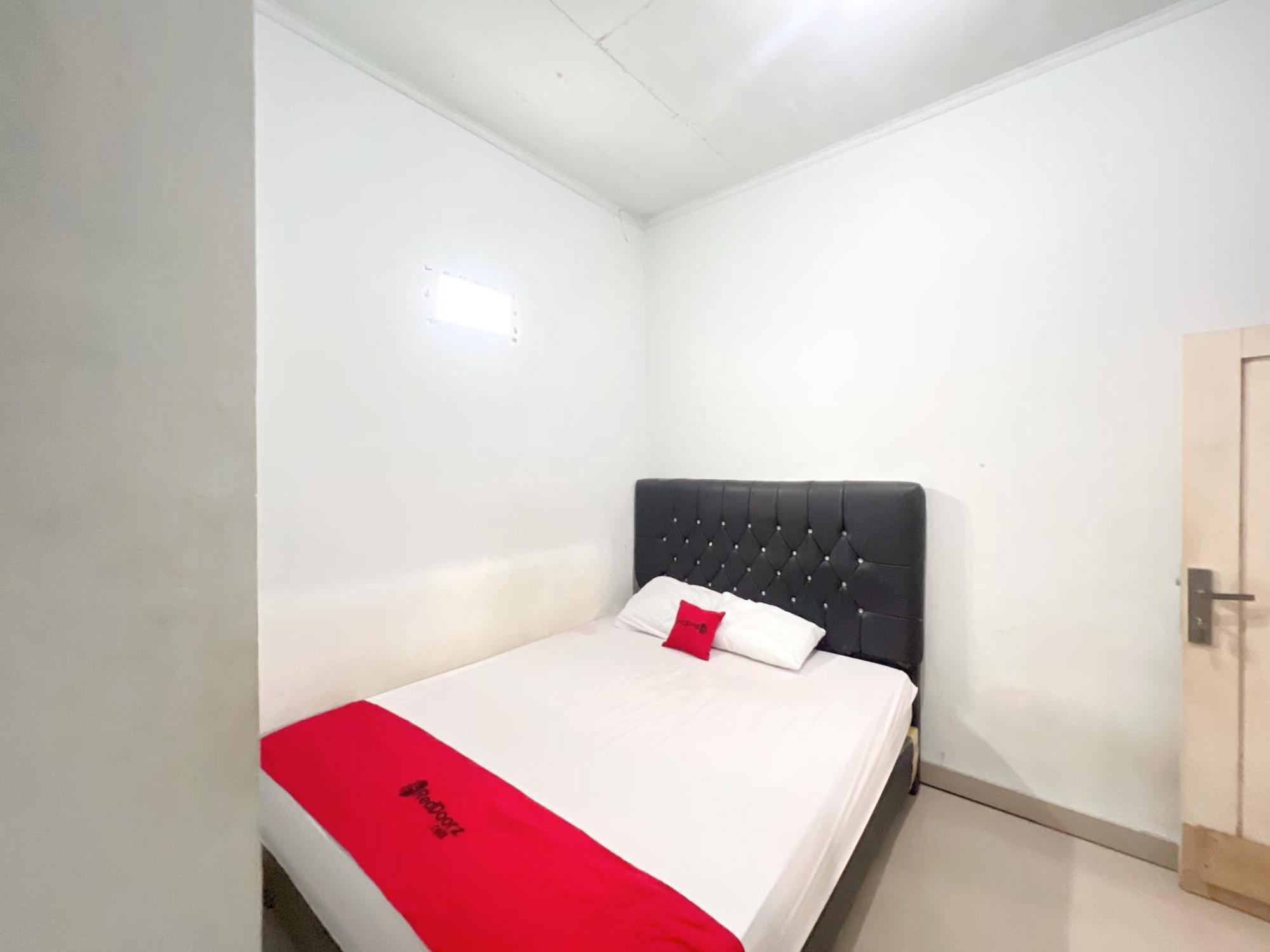 Reddoorz At Kay Residence Waydadi Lampung Bandar Lampung Bagian luar foto